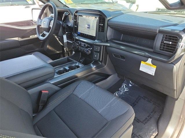 new 2025 Ford F-150 car, priced at $55,870