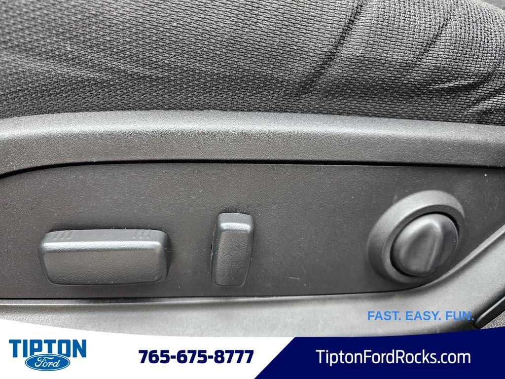 used 2016 Chevrolet Traverse car, priced at $10,000