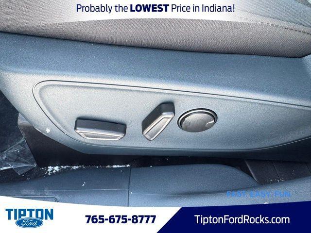 new 2025 Ford Maverick car, priced at $31,632