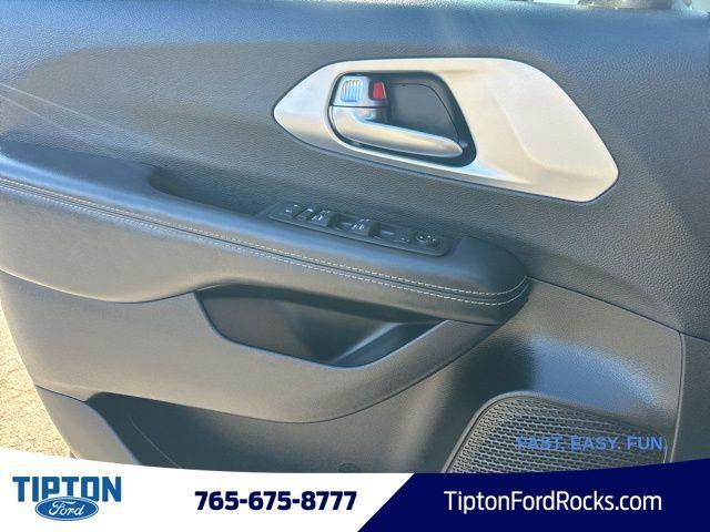 used 2018 Chrysler Pacifica car, priced at $7,999