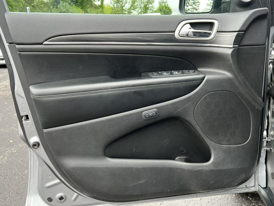 used 2019 Jeep Grand Cherokee car, priced at $13,995