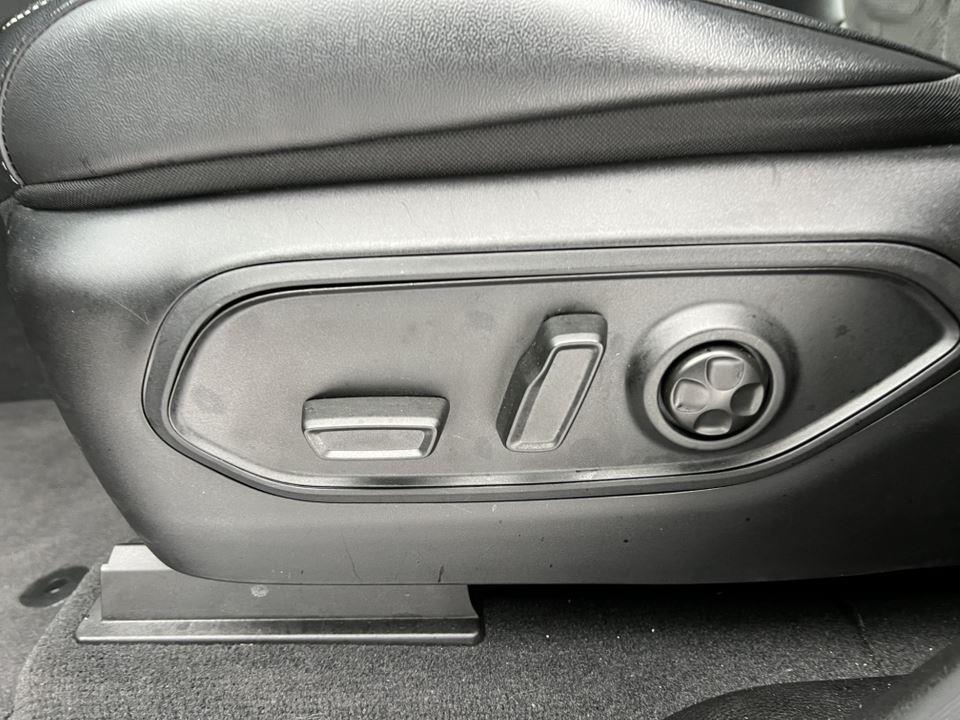 used 2024 Jeep Grand Cherokee car, priced at $33,500