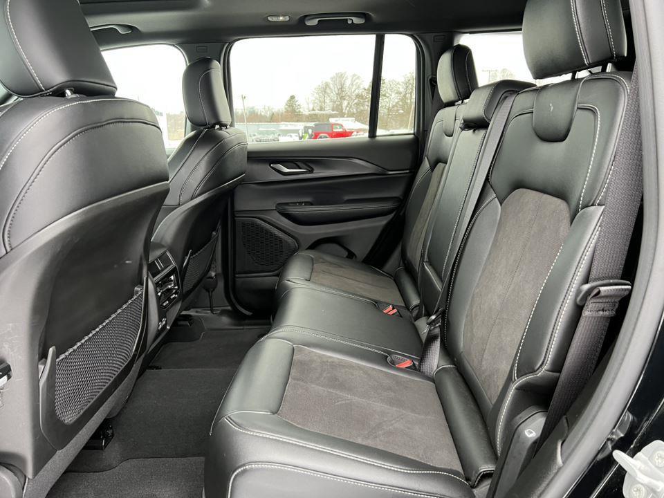 used 2024 Jeep Grand Cherokee car, priced at $33,500