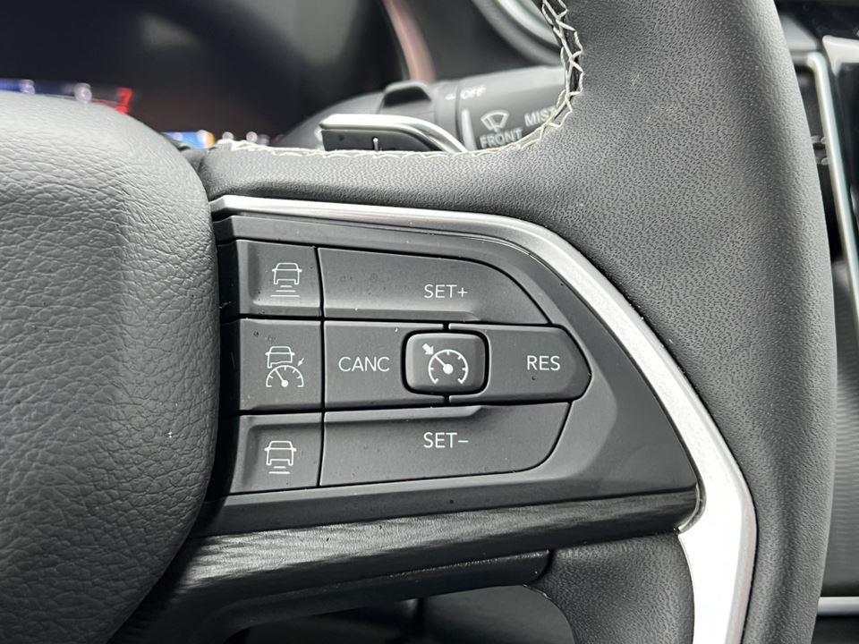 used 2024 Jeep Grand Cherokee car, priced at $33,500