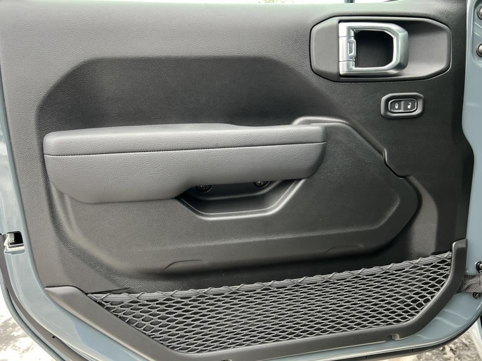 new 2026 Jeep Wrangler car, priced at $43,101