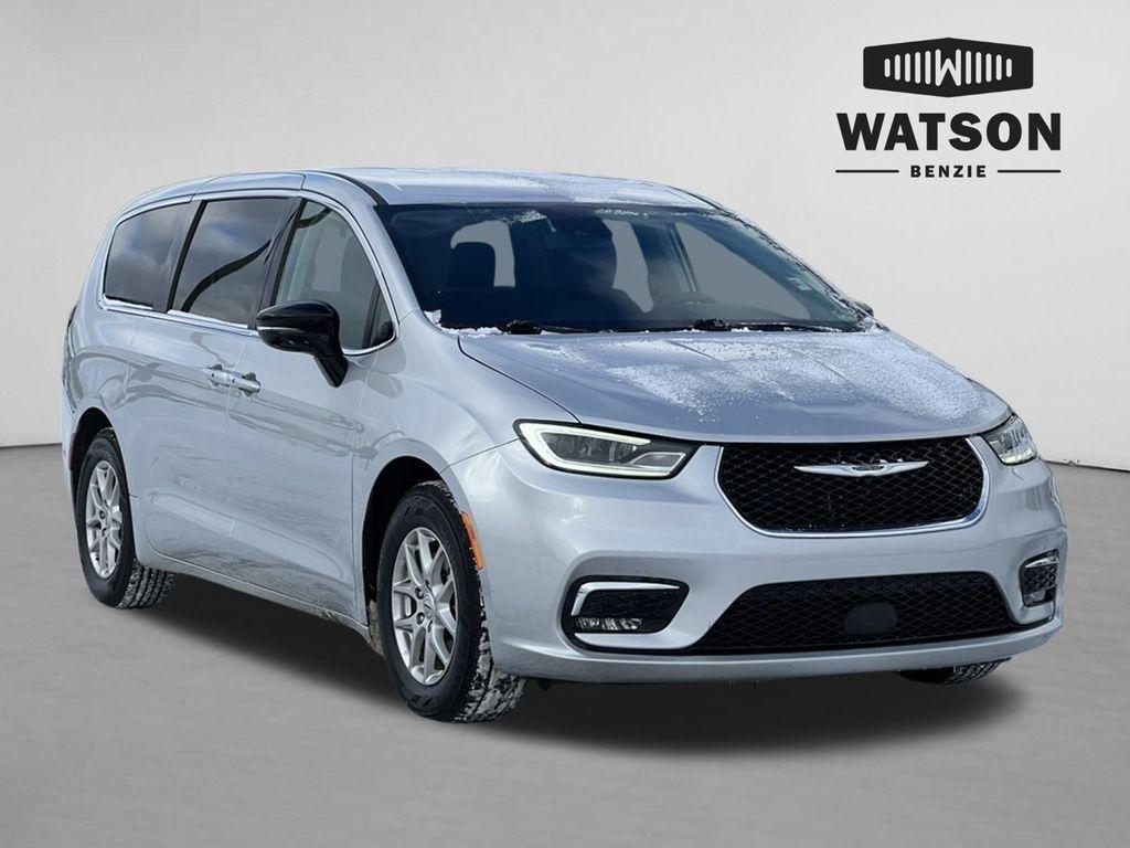 used 2024 Chrysler Pacifica car, priced at $30,500