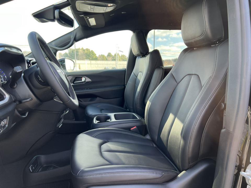 new 2026 Chrysler Pacifica car, priced at $43,028