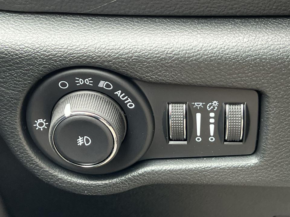 new 2026 Chrysler Pacifica car, priced at $47,627