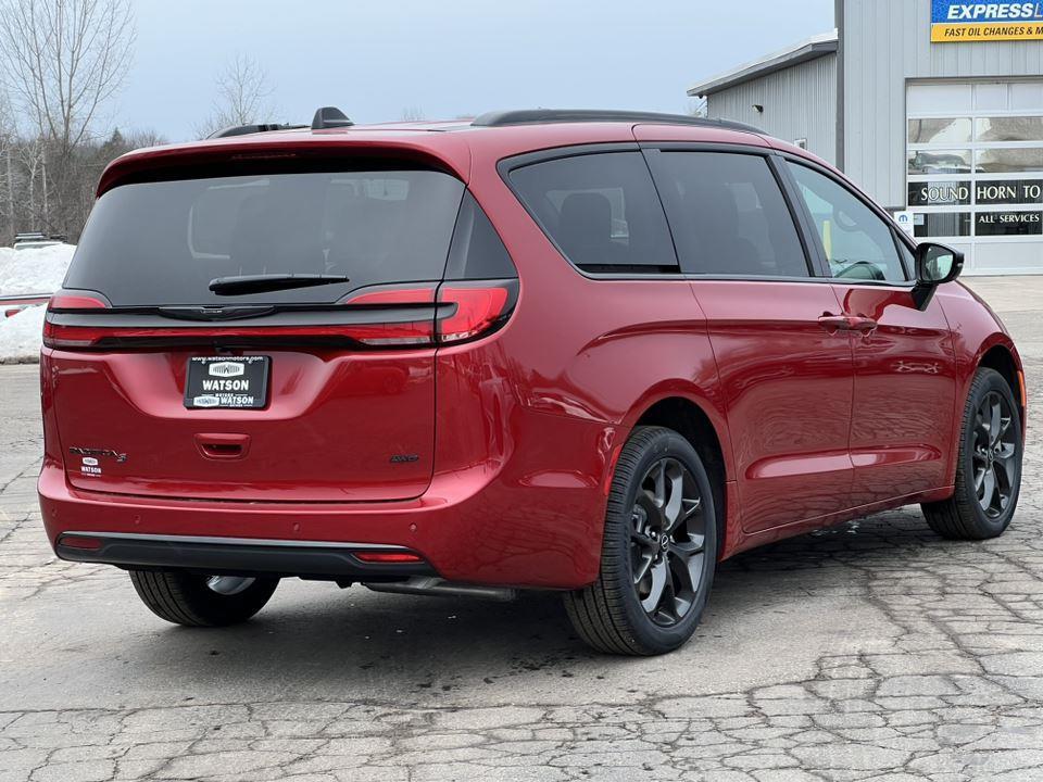 new 2026 Chrysler Pacifica car, priced at $47,627