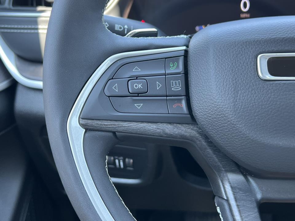 used 2023 Jeep Grand Cherokee car, priced at $33,500