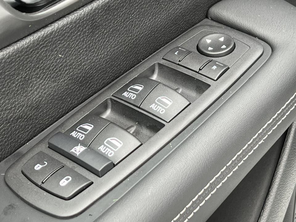 new 2026 Chrysler Pacifica car, priced at $41,682