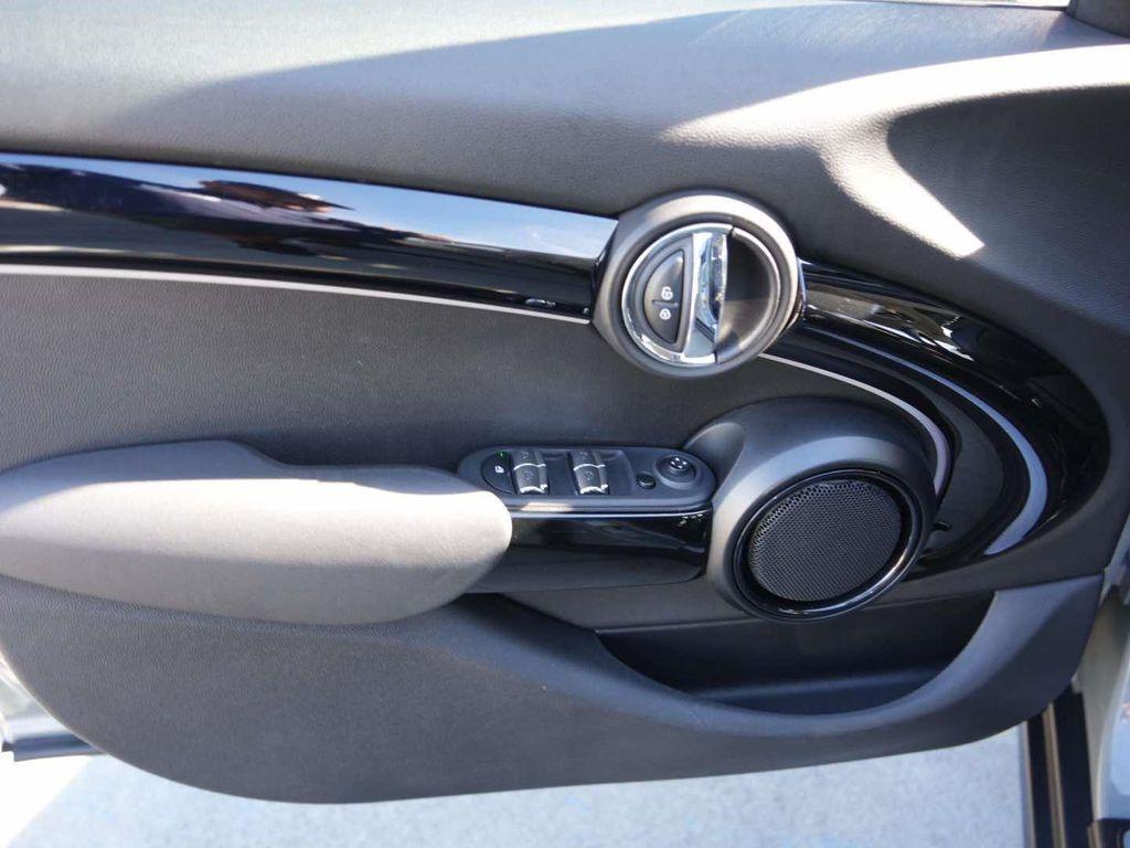 used 2022 MINI Hardtop car, priced at $22,880