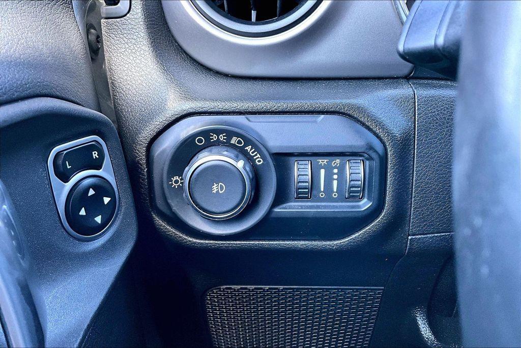 used 2019 Jeep Wrangler Unlimited car, priced at $20,999
