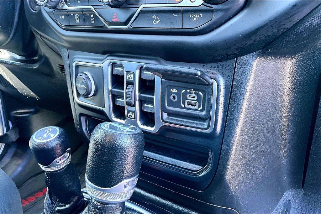 used 2019 Jeep Wrangler Unlimited car, priced at $20,999