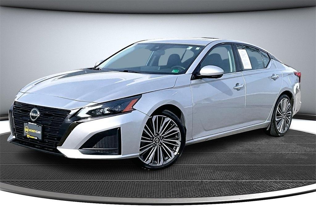 used 2023 Nissan Altima car, priced at $18,899