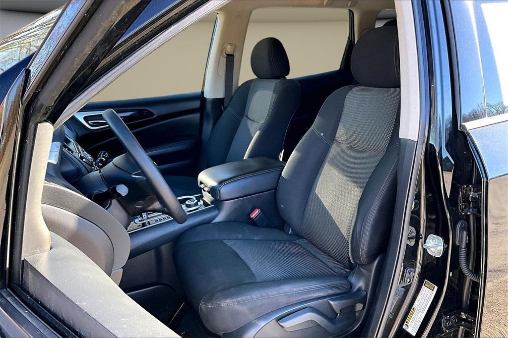 used 2020 Nissan Pathfinder car, priced at $14,999