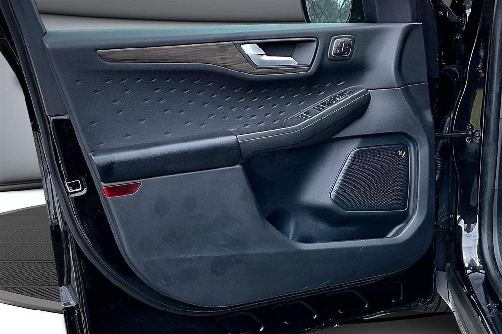 used 2020 Ford Escape car, priced at $15,999