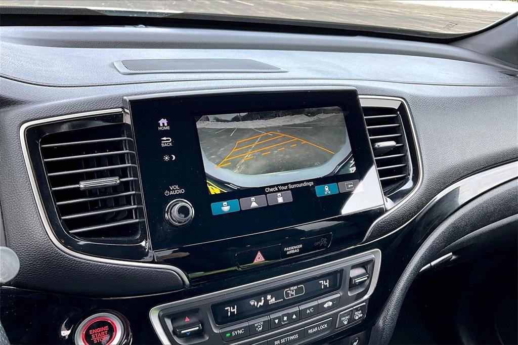 used 2022 Honda Passport car, priced at $25,899