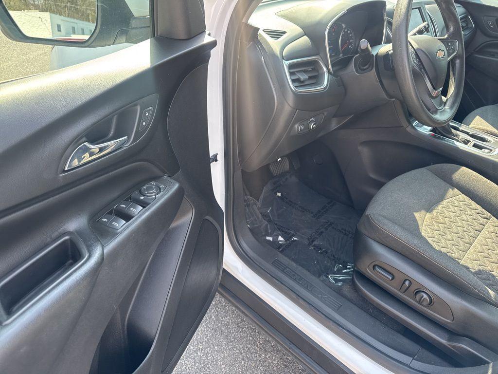 used 2022 Chevrolet Equinox car, priced at $19,999