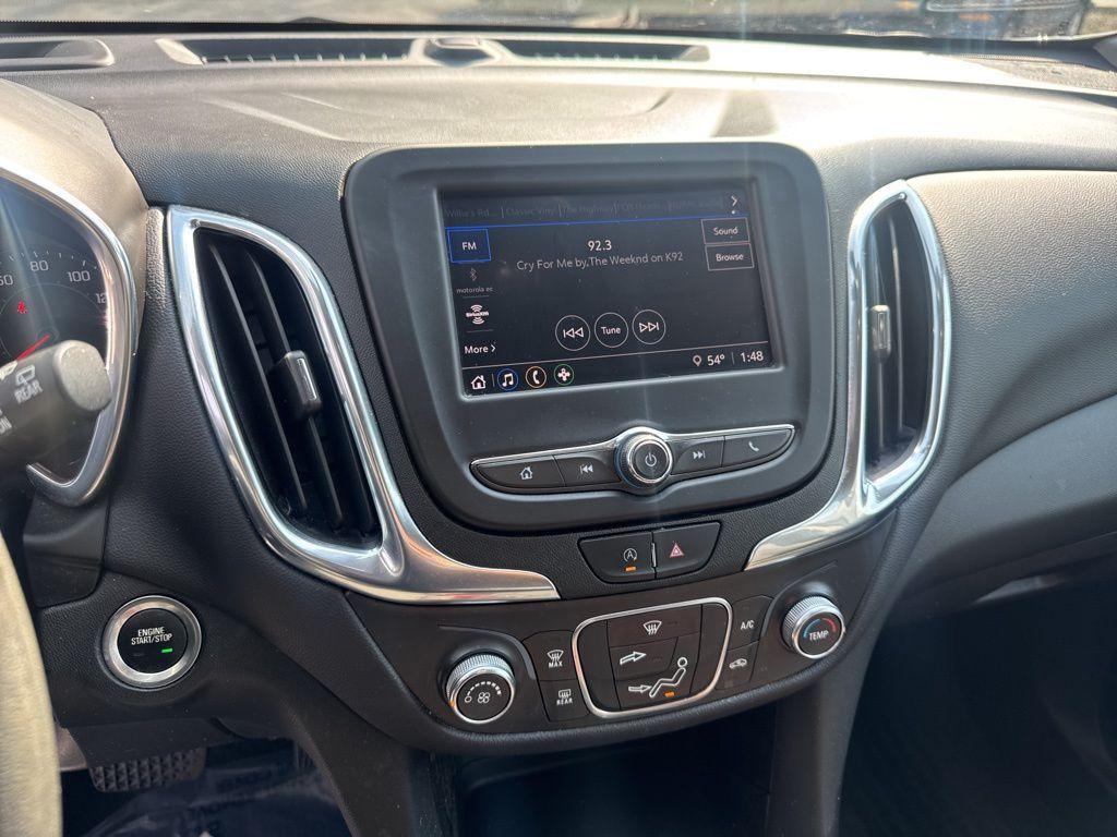 used 2022 Chevrolet Equinox car, priced at $19,999