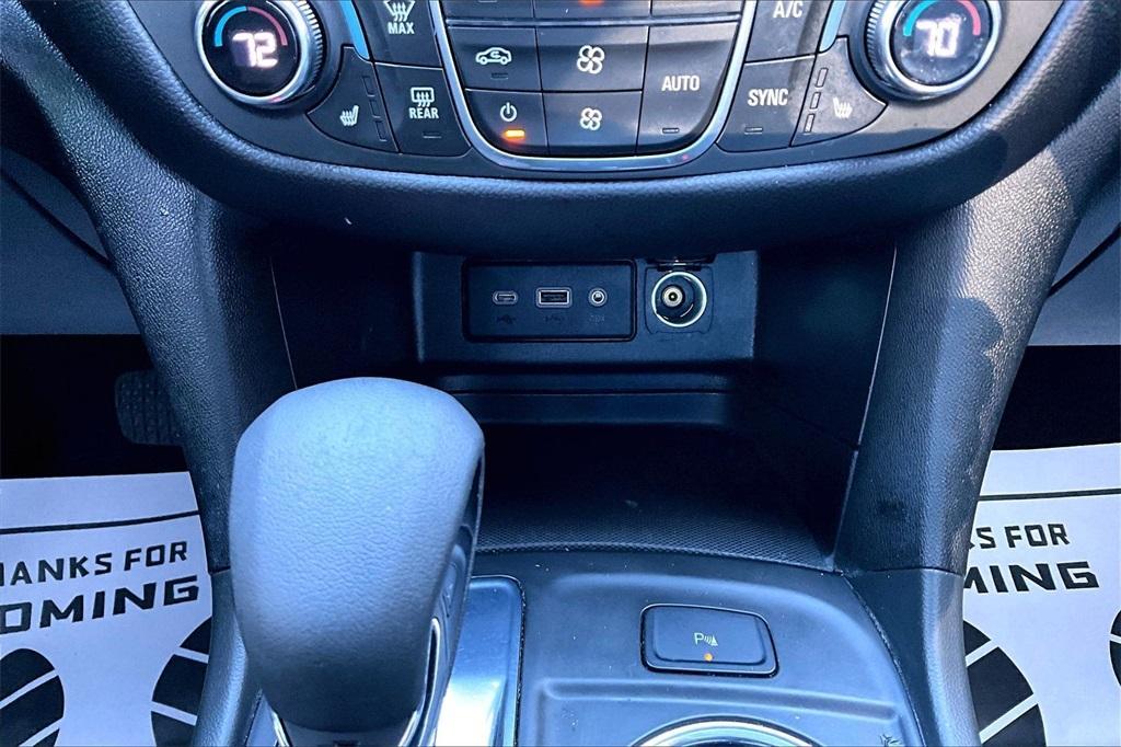 used 2022 Chevrolet Equinox car, priced at $18,999