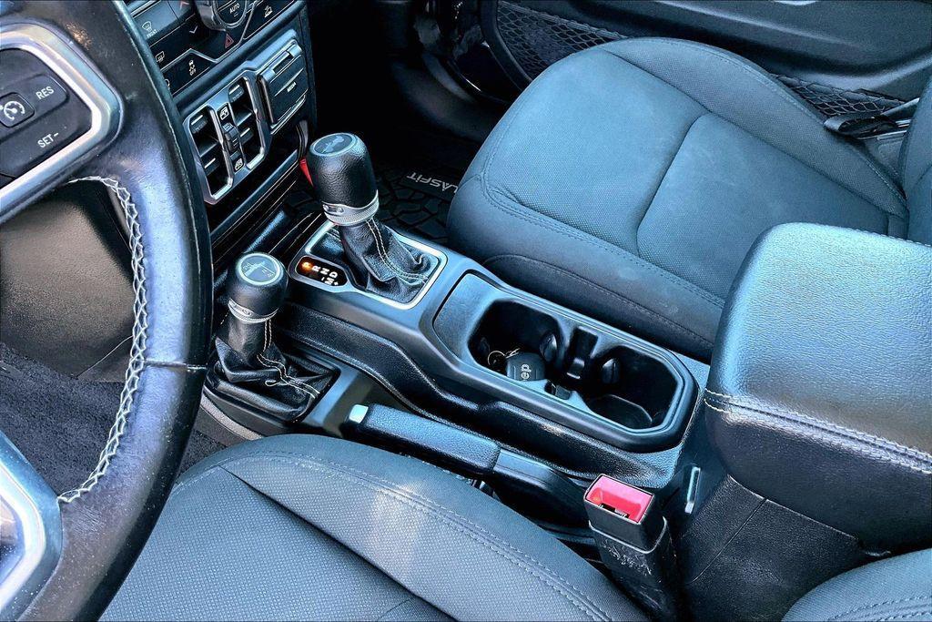 used 2021 Jeep Wrangler Unlimited car, priced at $25,999