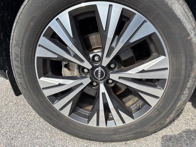 used 2023 Nissan Rogue car, priced at $22,499