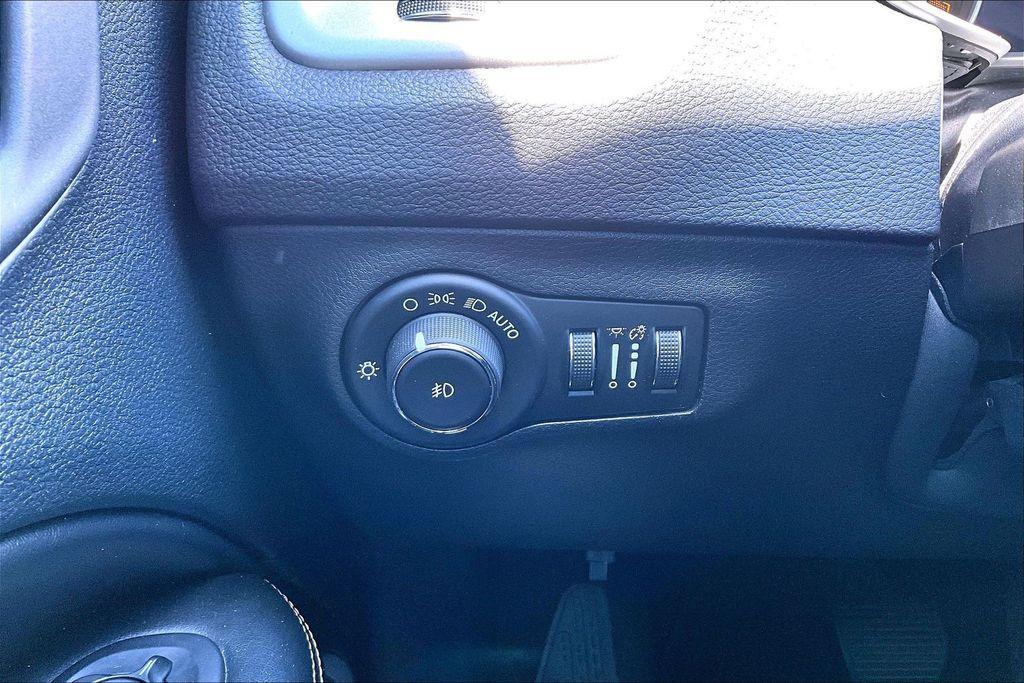 used 2019 Jeep Compass car, priced at $16,199