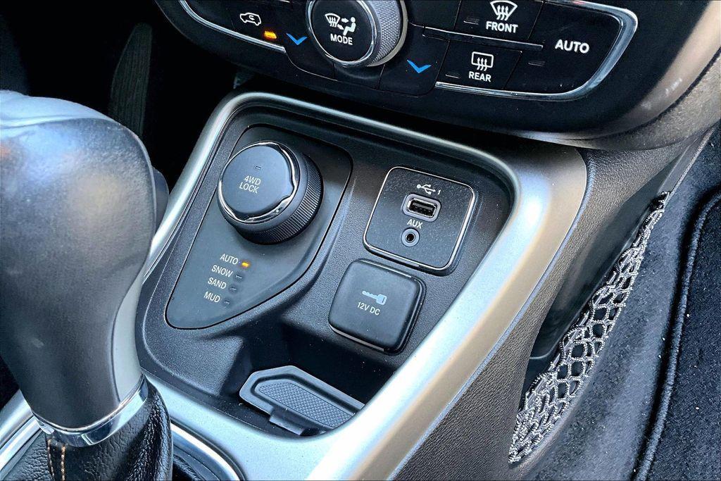 used 2019 Jeep Compass car, priced at $16,199