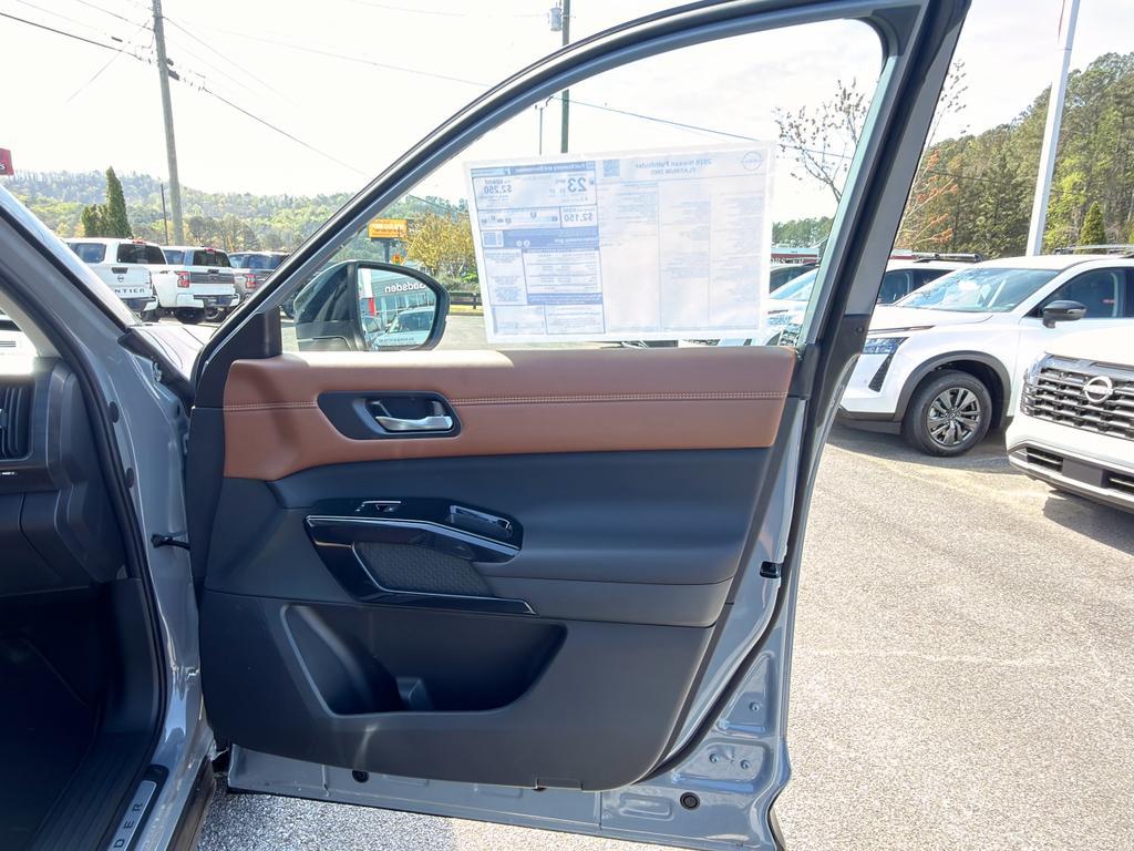 new 2026 Nissan Pathfinder car, priced at $52,790