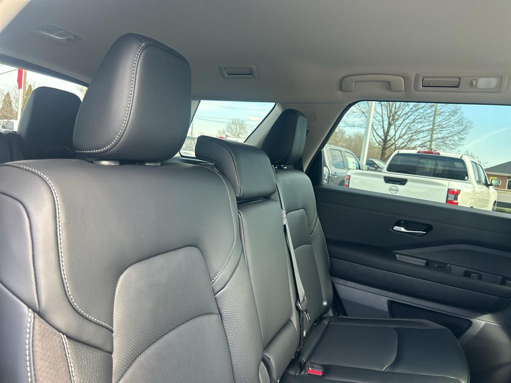 new 2026 Nissan Pathfinder car, priced at $44,990