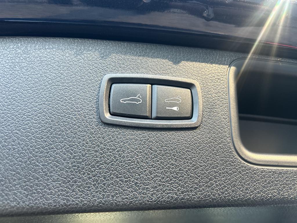 used 2021 Porsche Macan car, priced at $32,990