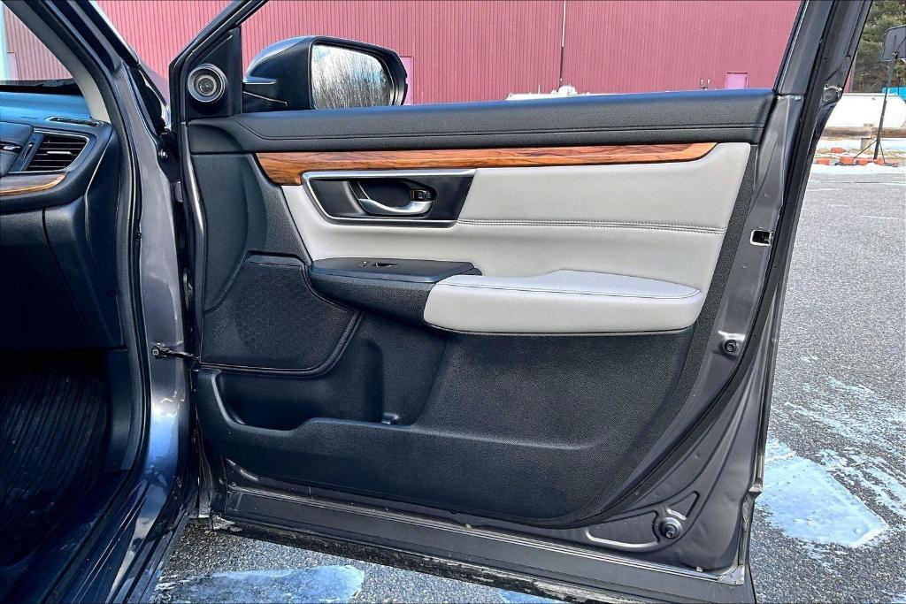 used 2020 Honda CR-V car, priced at $23,000