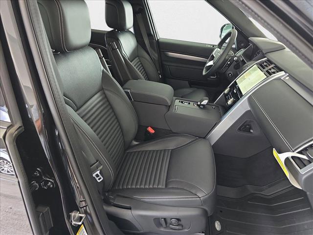 new 2025 Land Rover Discovery car, priced at $76,778