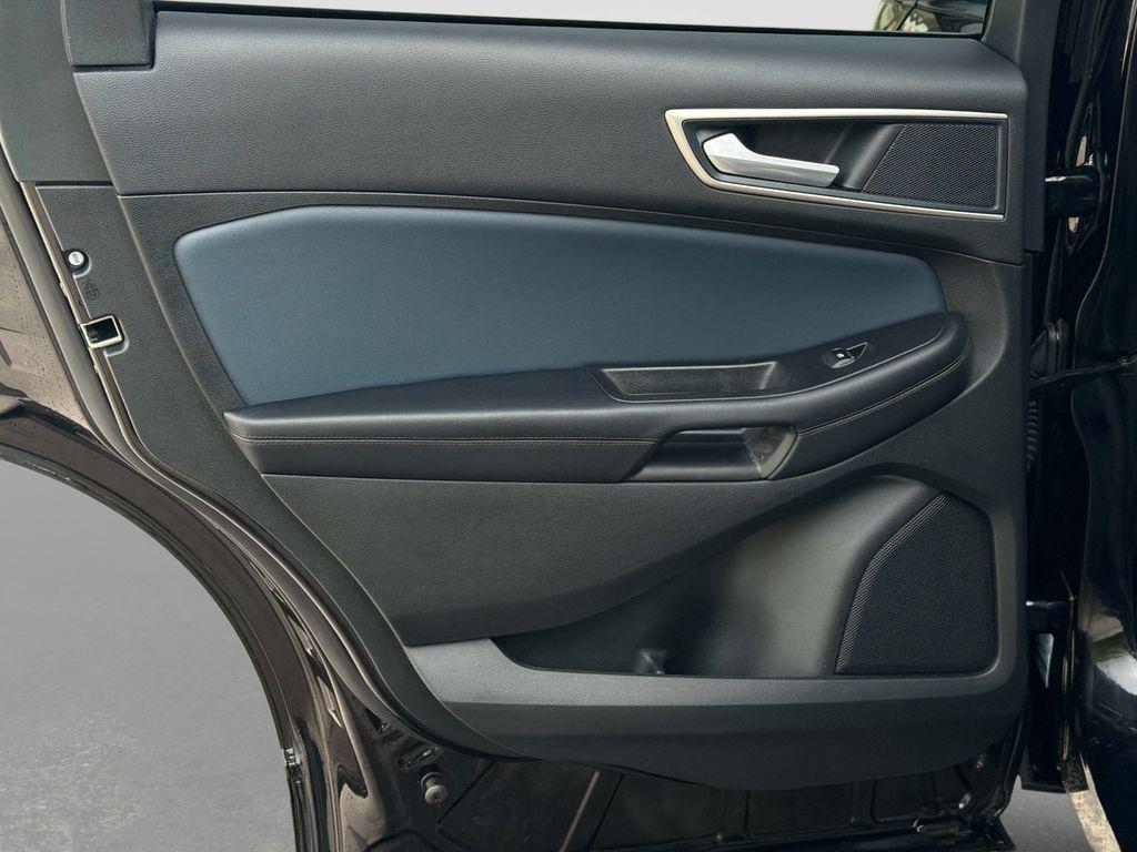 used 2024 Ford Edge car, priced at $30,500