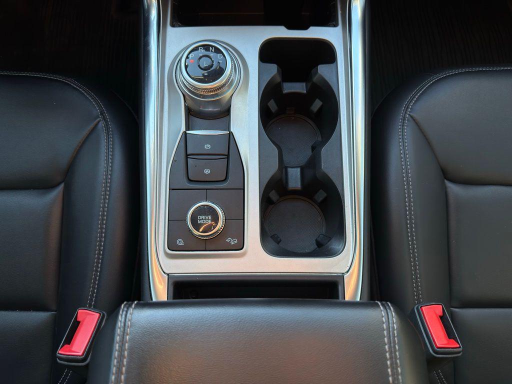 used 2022 Ford Explorer car, priced at $27,800