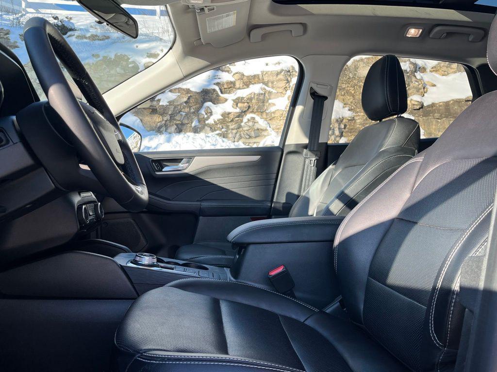 used 2022 Ford Escape car, priced at $24,500