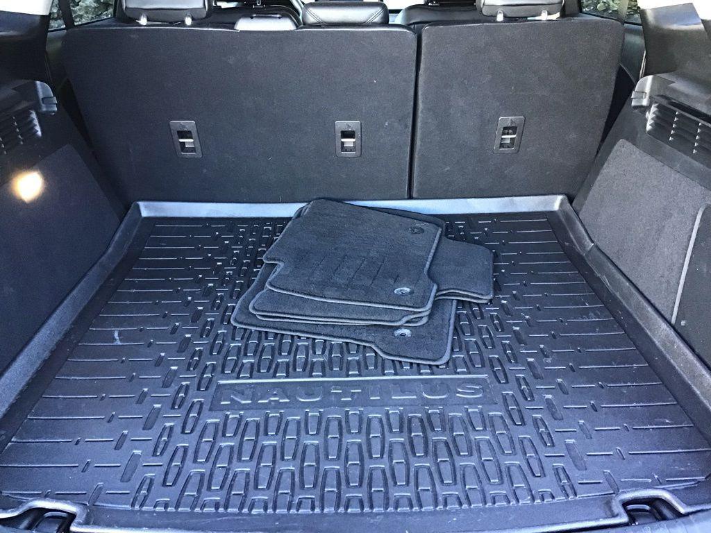 used 2022 Lincoln Nautilus car, priced at $28,750