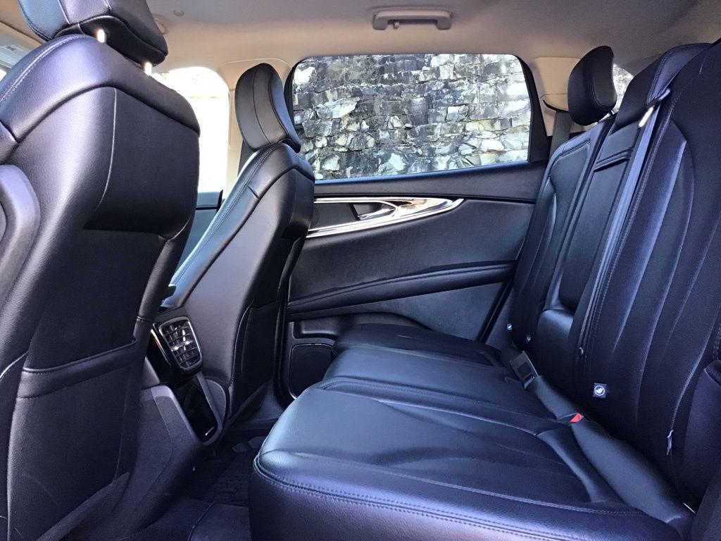 used 2022 Lincoln Nautilus car, priced at $28,750