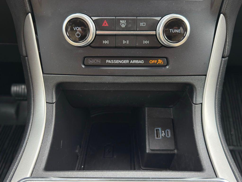 used 2022 Ford Edge car, priced at $18,800