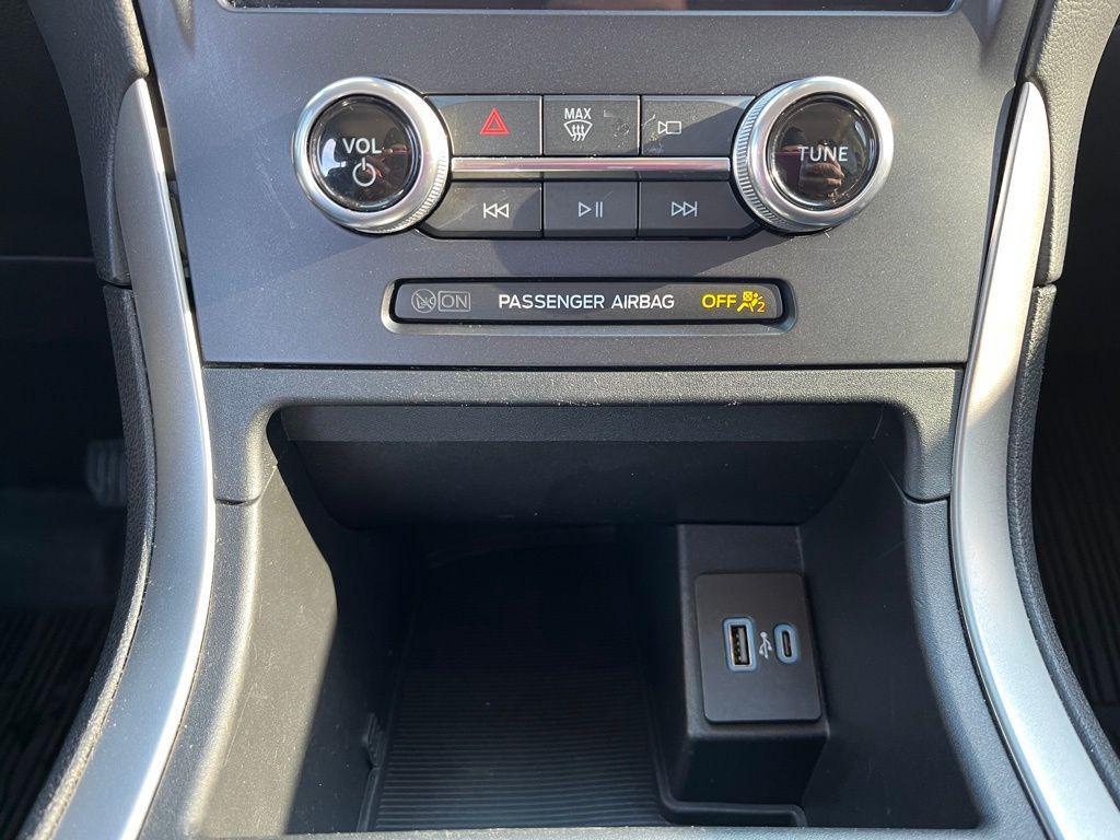 used 2022 Ford Edge car, priced at $18,900