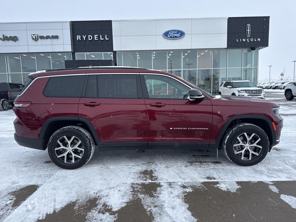 used 2024 Jeep Grand Cherokee L car, priced at $33,668
