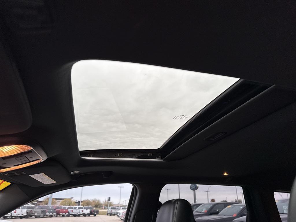 used 2019 Jeep Grand Cherokee car, priced at $18,061