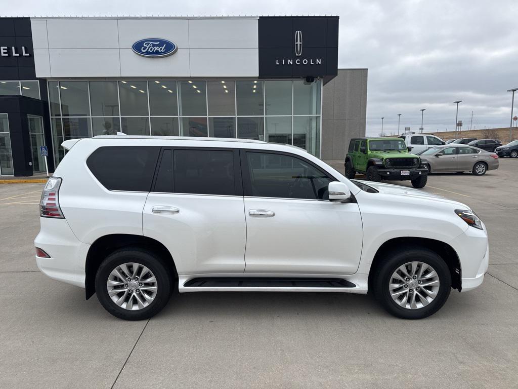 used 2022 Lexus GX 460 car, priced at $49,949