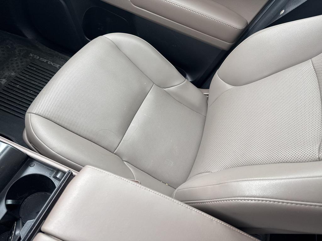 used 2022 Lexus GX 460 car, priced at $49,949