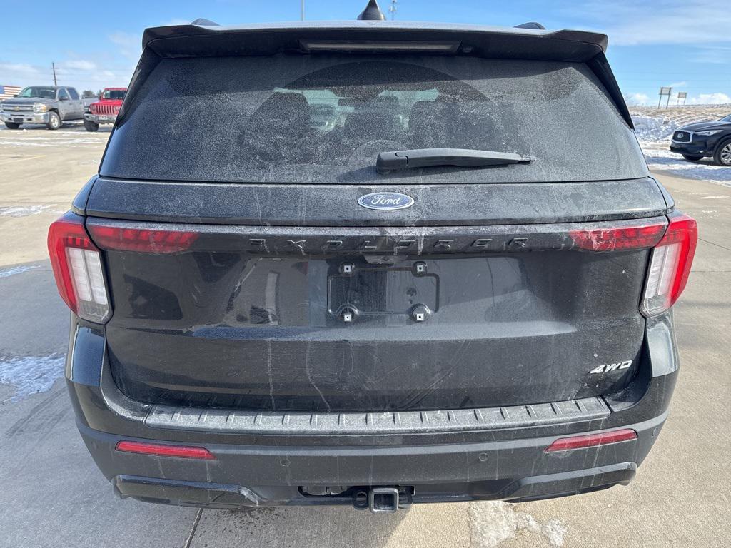used 2025 Ford Explorer car, priced at $39,999