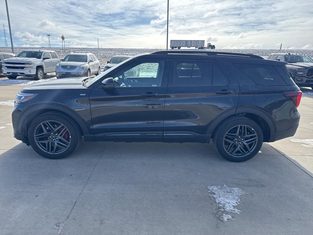used 2025 Ford Explorer car, priced at $39,999