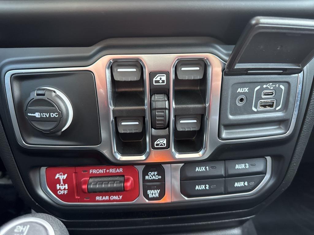 used 2021 Jeep Wrangler Unlimited car, priced at $31,980