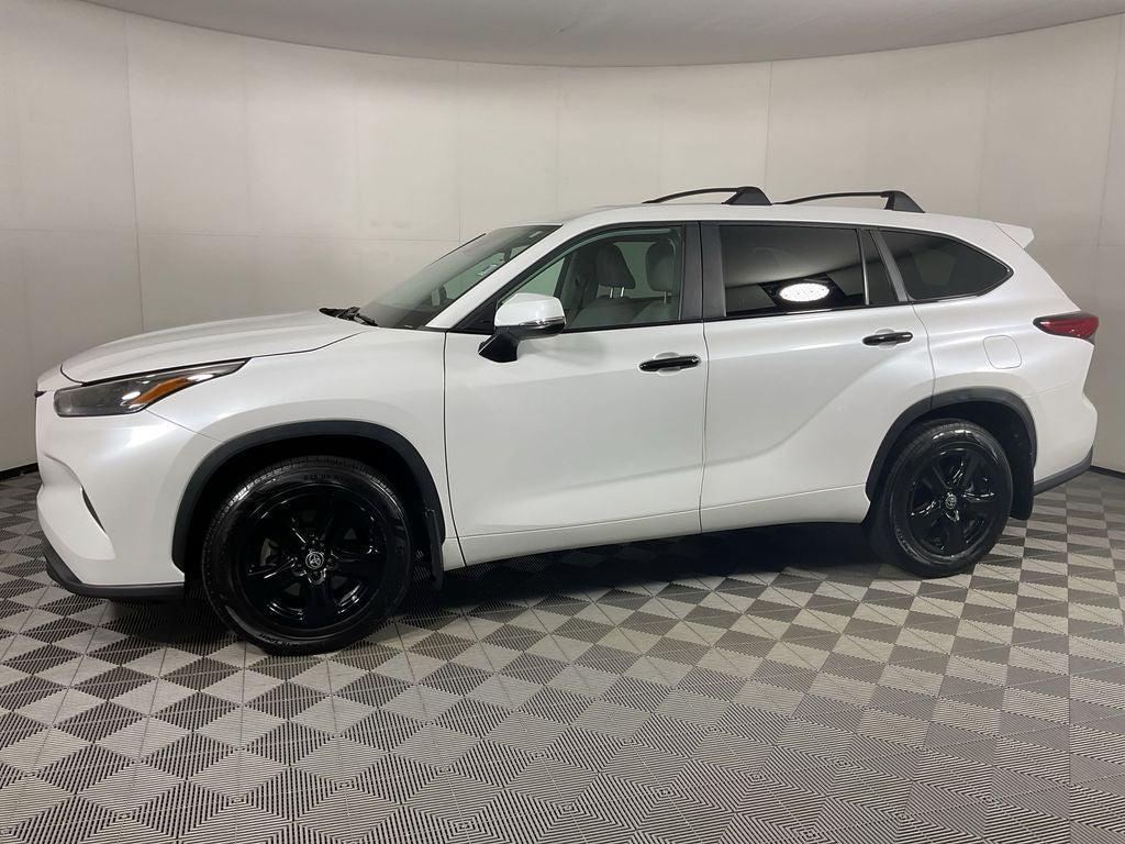used 2023 Toyota Highlander car, priced at $35,598