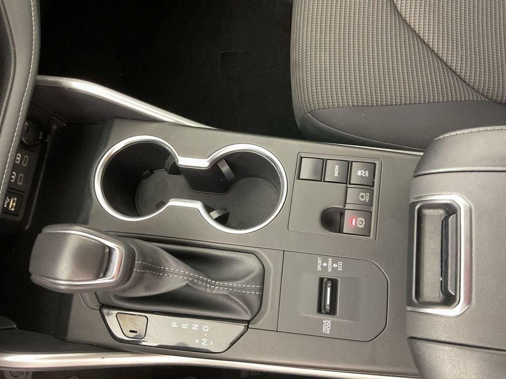 used 2024 Toyota Highlander car, priced at $37,598